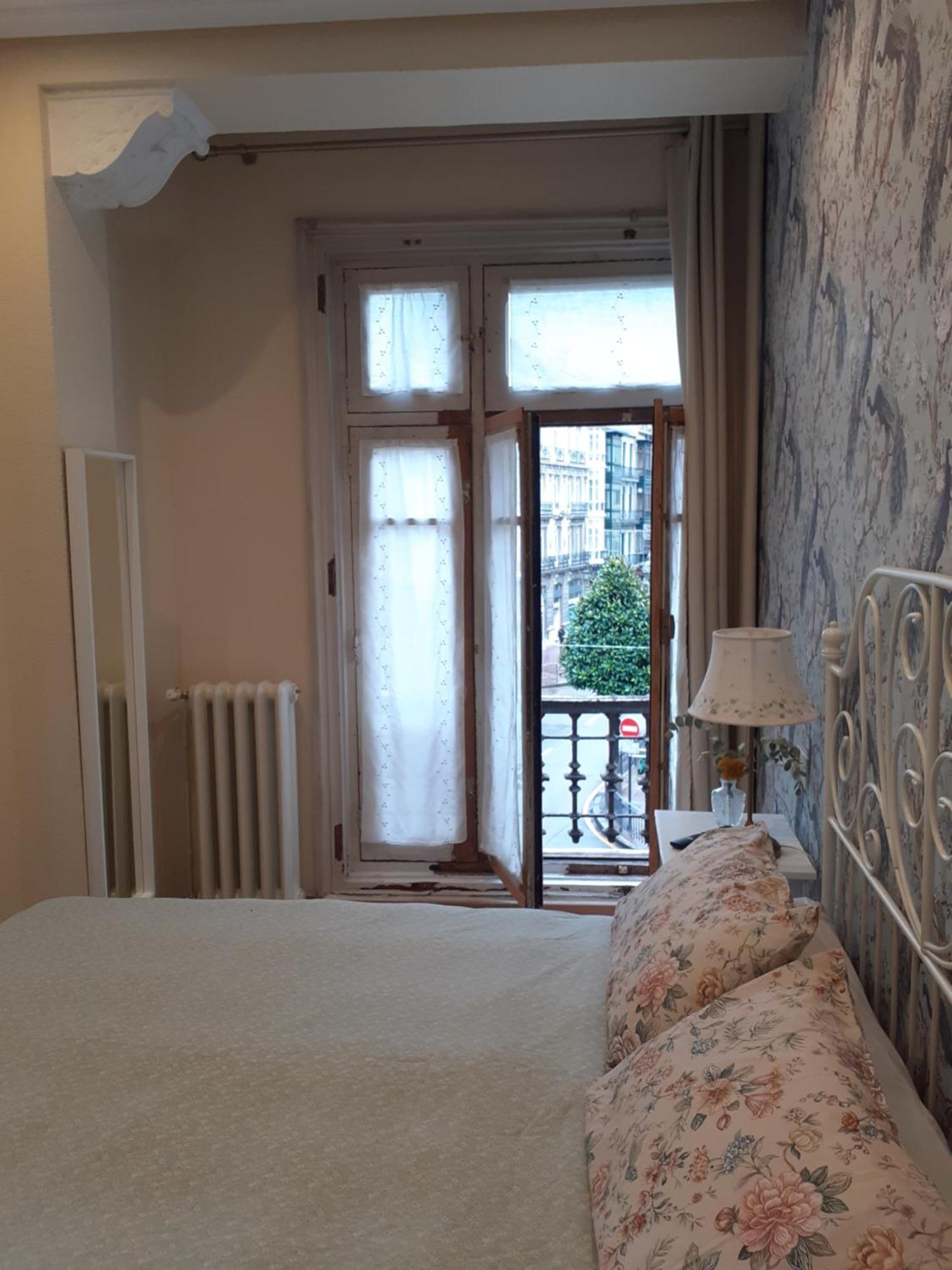 Uria 25 Rooms Ов'єдо Екстер'єр фото
