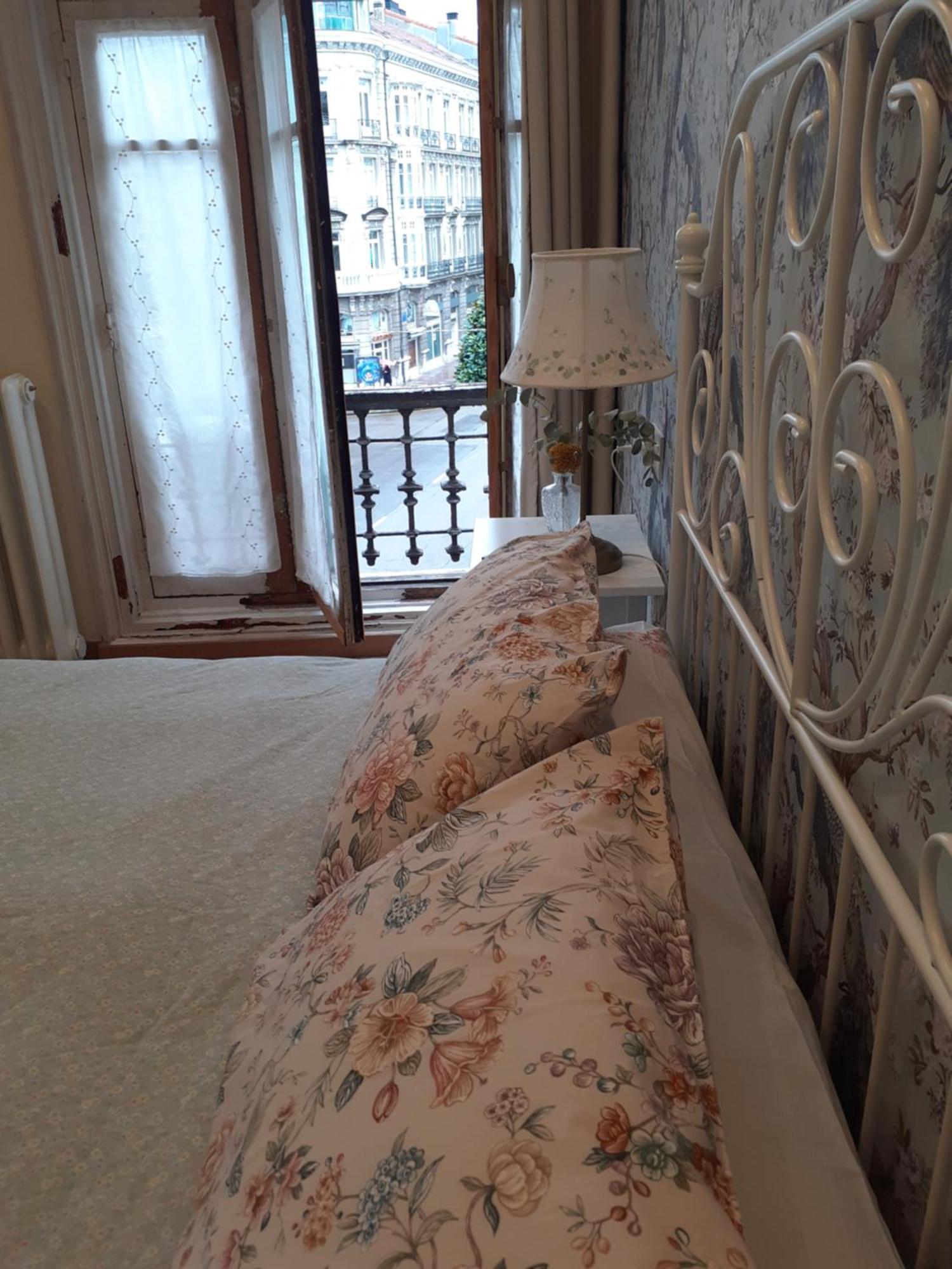 Uria 25 Rooms Ов'єдо Екстер'єр фото