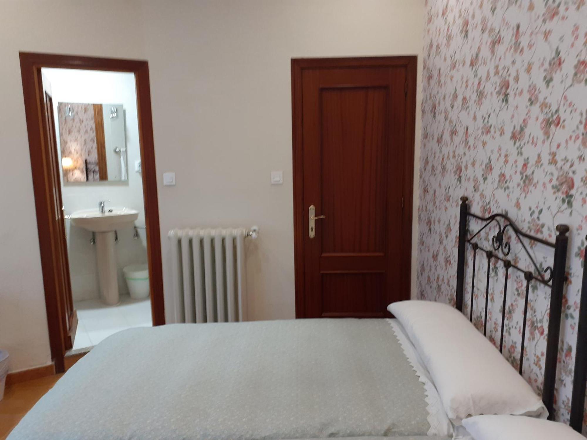 Uria 25 Rooms Ов'єдо Екстер'єр фото