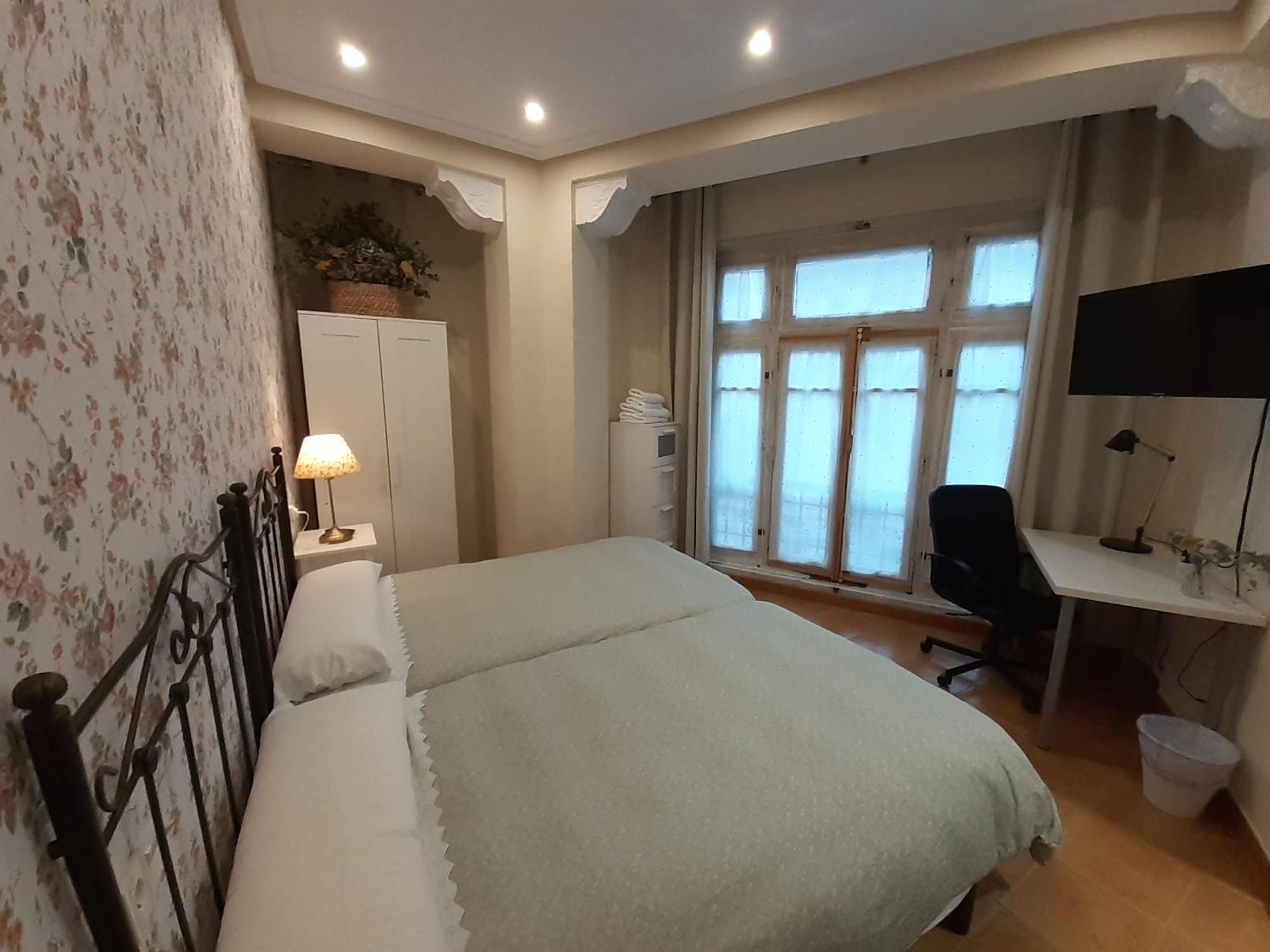 Uria 25 Rooms Ов'єдо Екстер'єр фото
