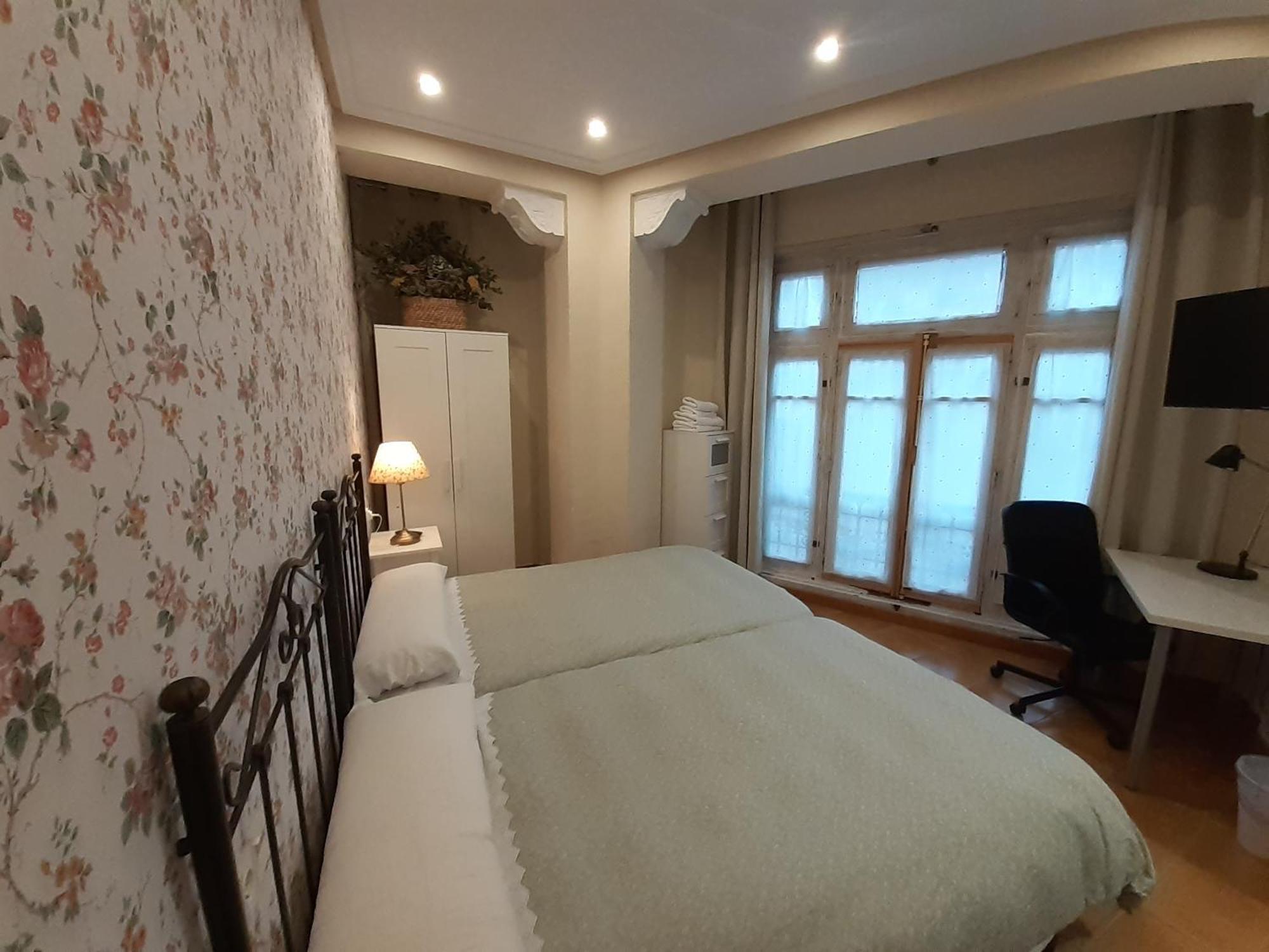 Uria 25 Rooms Ов'єдо Екстер'єр фото